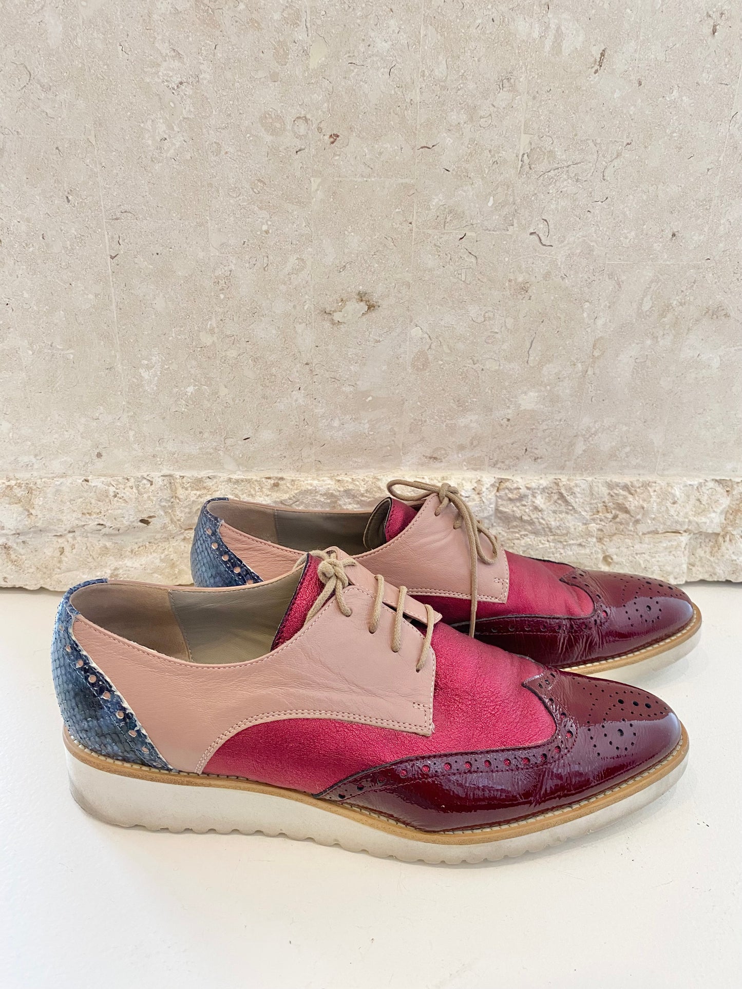 Habbot Ormand Brogue Magenta - Size 42