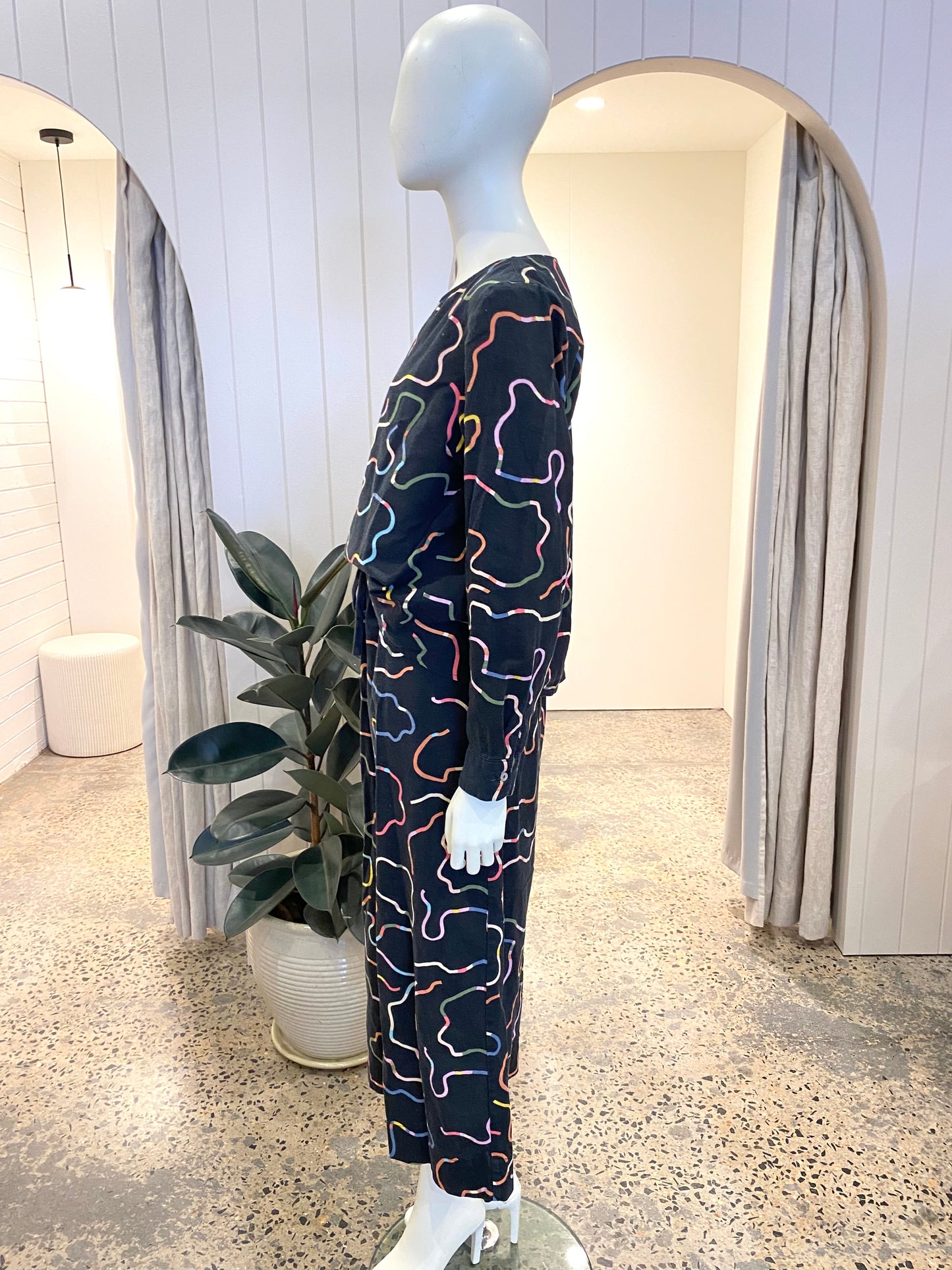 Jericho Road Black Linen/Cotton Pant and Top Set - Size 16