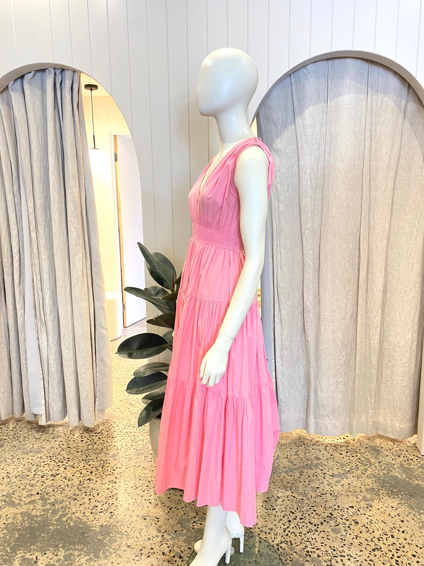 S/W/F Pink Teired Midi Dress - Size XS
