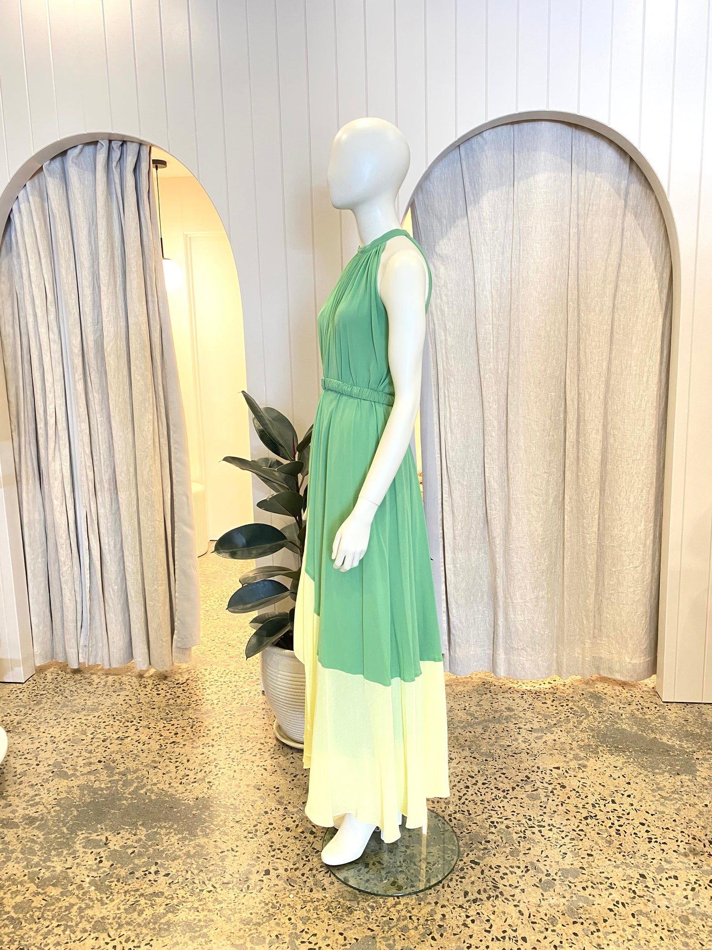 Saloni Irist two tone Georgette Halterneck Maxi Dress - Size 8