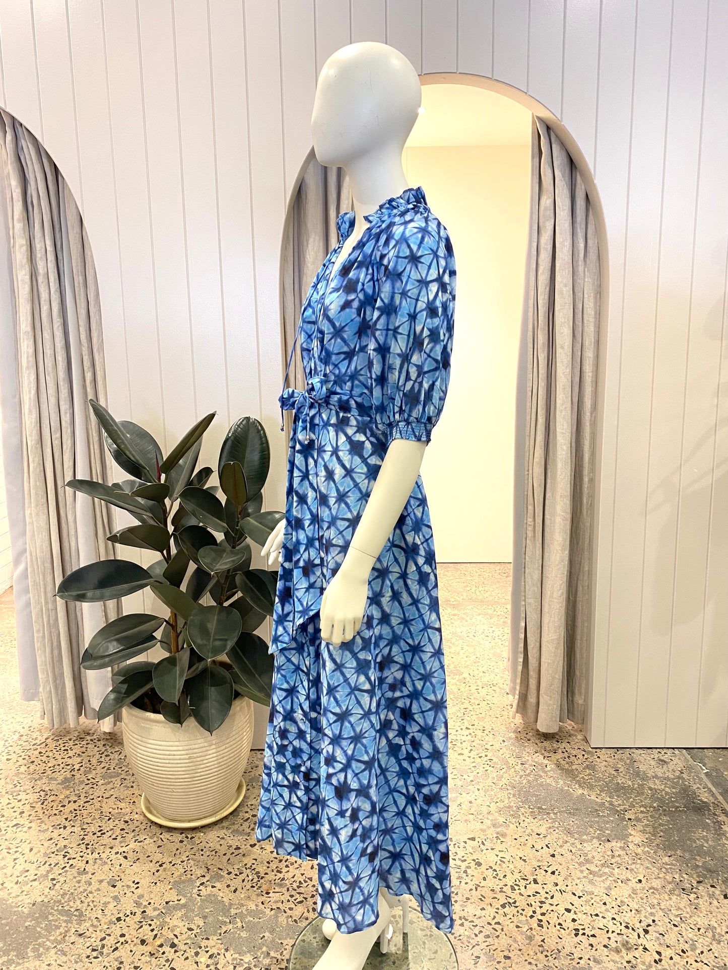 Husk Tie Dye Print midi Dress - Size Small (10)