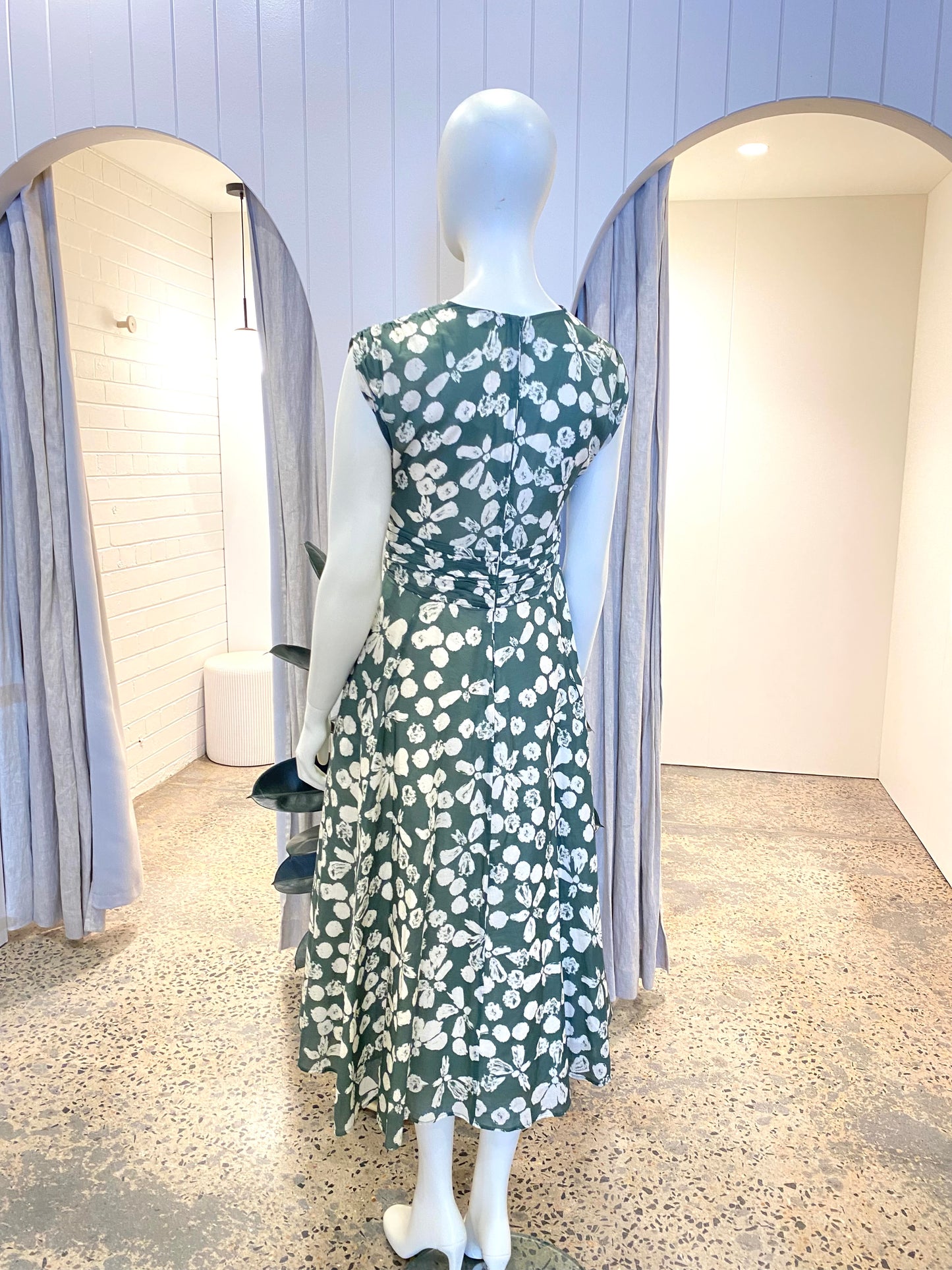 Cable Layla Midi Dress - Size 8