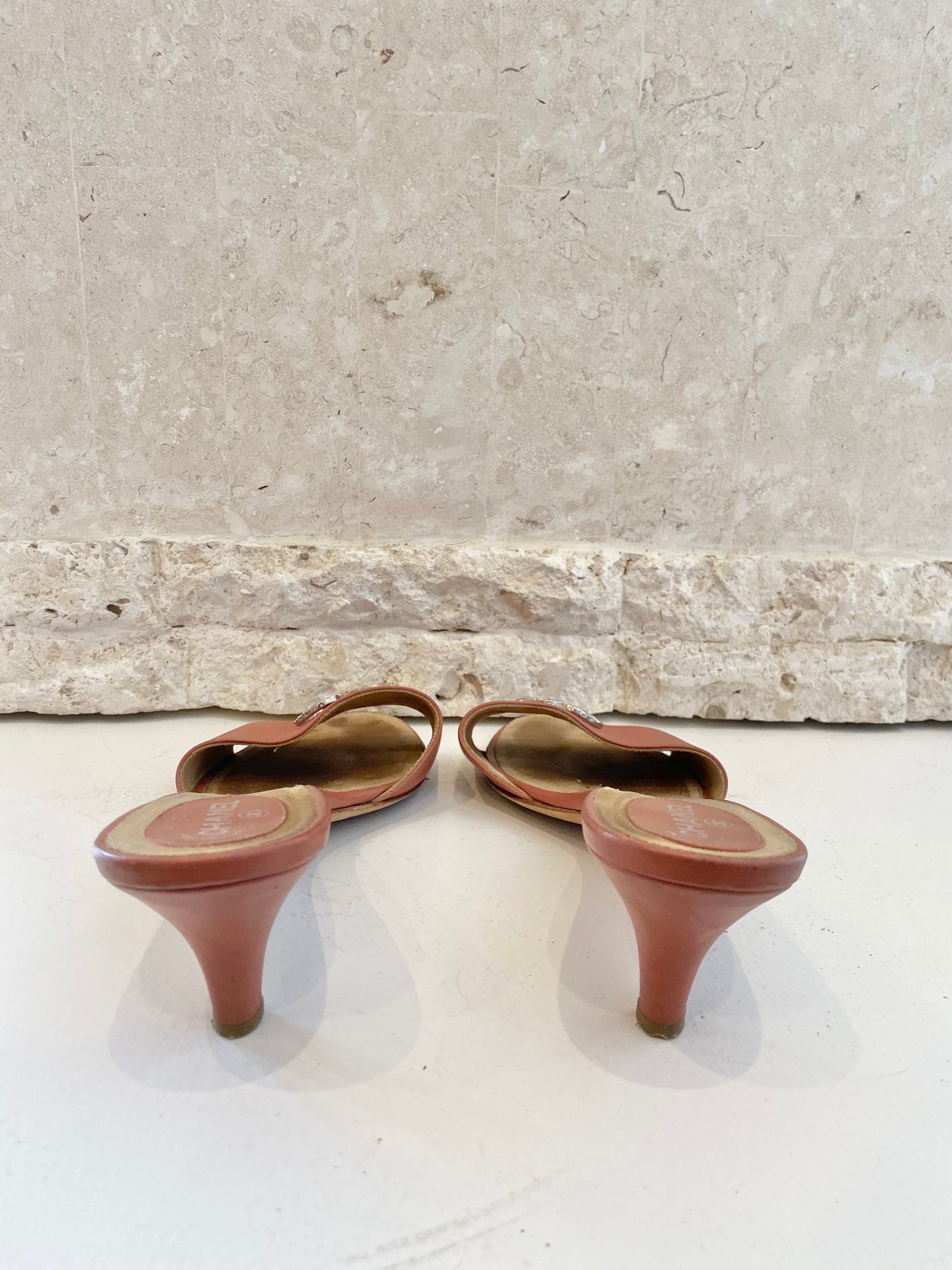 Chanel CC logo kitten heels - Size 40