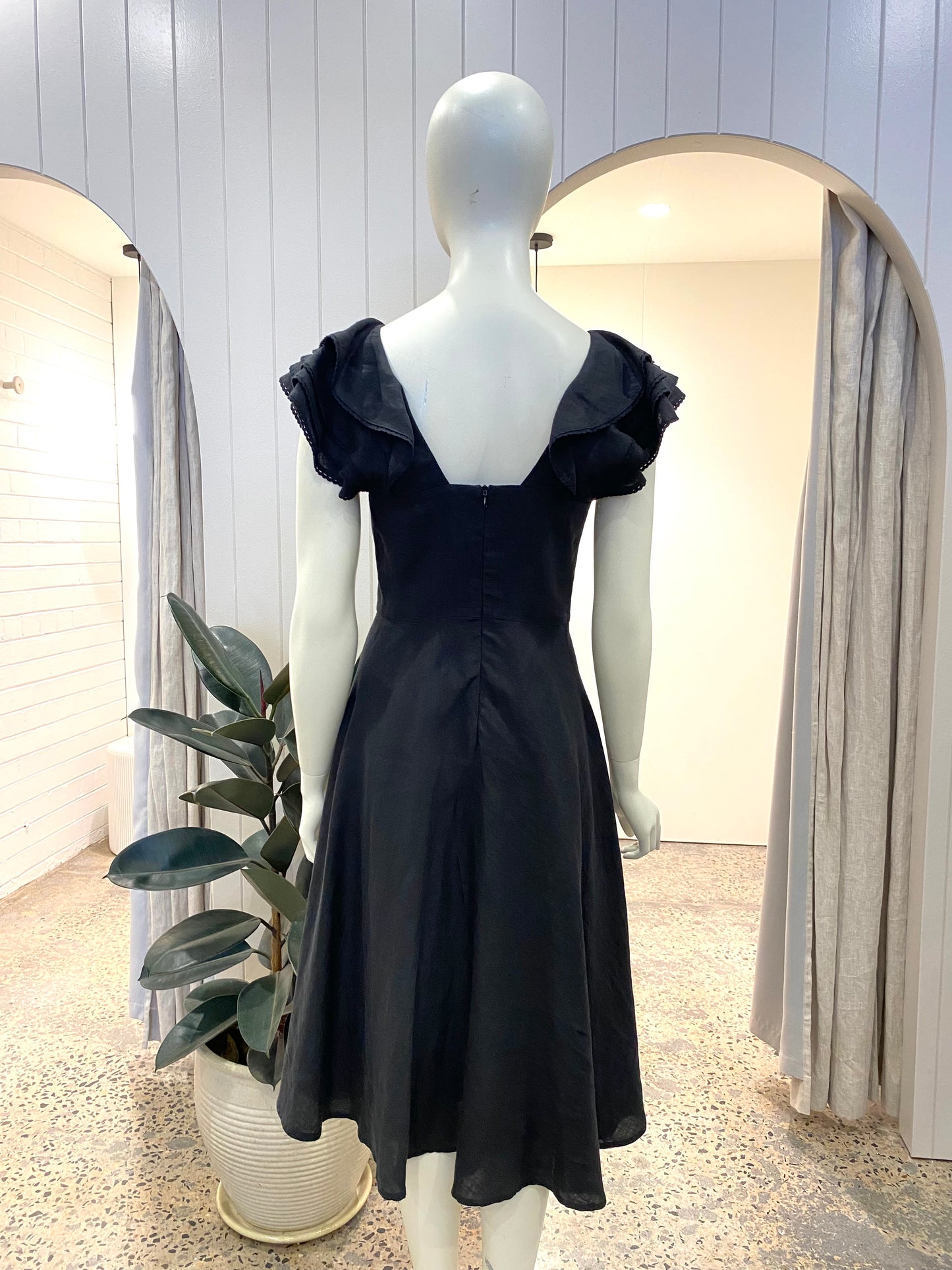 Bec & Bridge La Fontelina Ruffled Dress in Black - Size 8