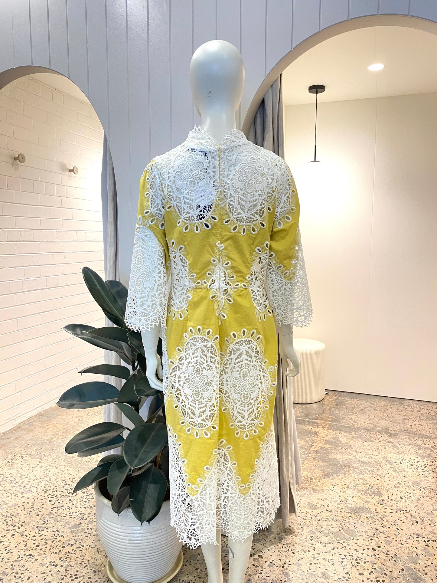 Moss & Spy Mimosa Dress in Yellow & Ivory - Size 12