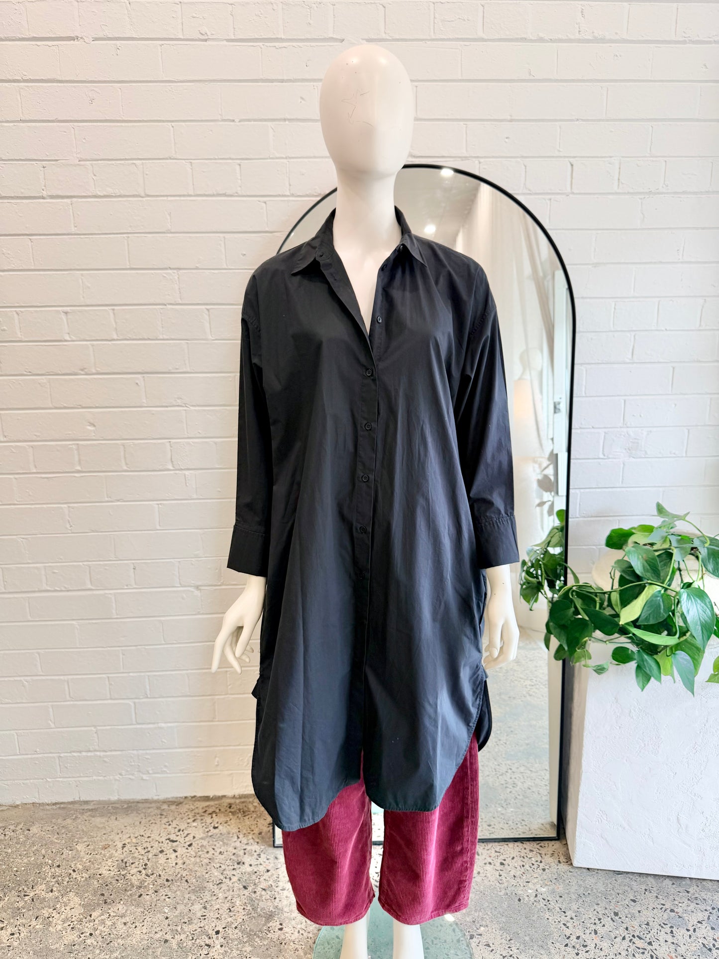 Lee Mathews Black Long Sleeve Shirt Dress - Size 0 (8-10)