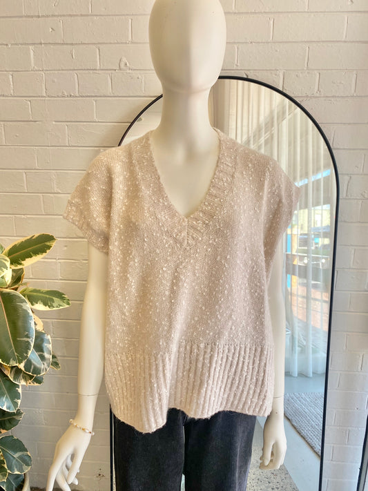 Rabens Saloner Cream V-Neck Knit Vest - Size XS/S (8/10)