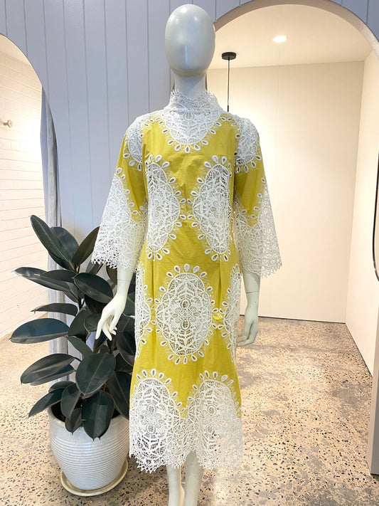 Moss & Spy Mimosa Dress in Yellow & Ivory - Size 12