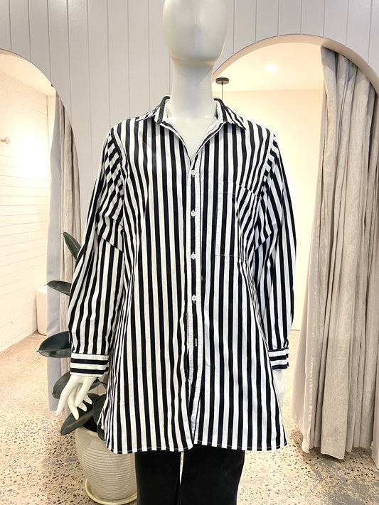 BLANCA Boyfriends Shirt in Black/White stripe - Size 12