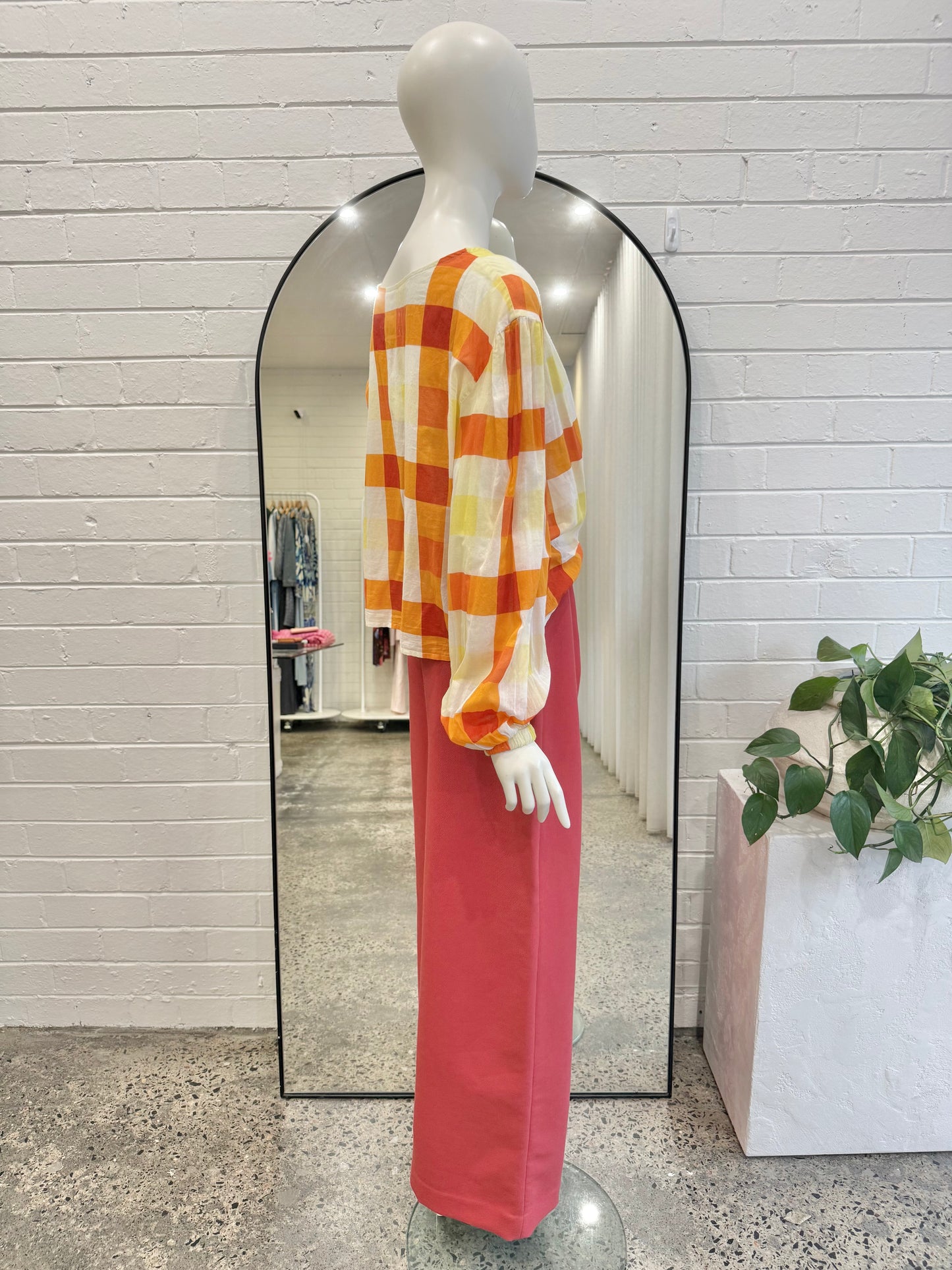 Kuwaii Sunrise Check Top - Size 16