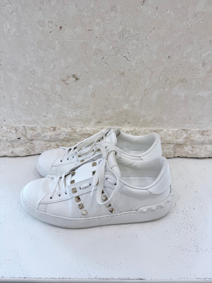 Valentino Garavani White Rockstud Untitled Sneaker - Size 39