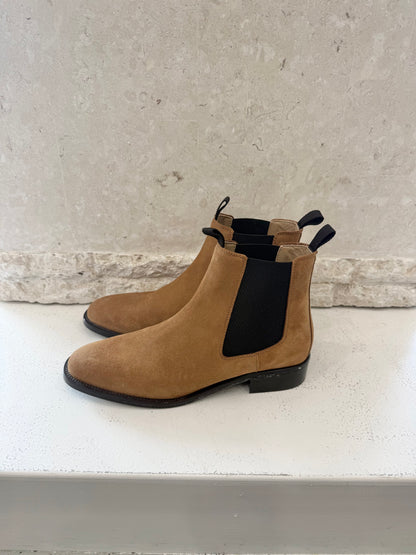 Millwoods Tan Suede Boots - Size 40