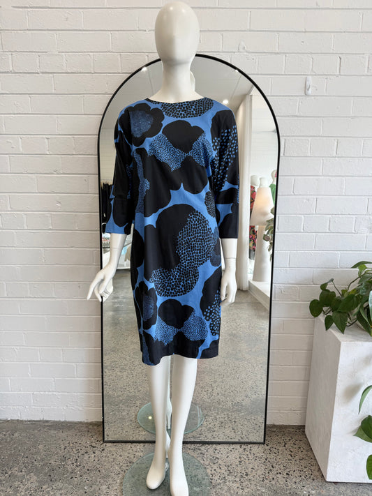 Marimekko Rara Women's Blue Black Flowers Cap Sleeve Midi Dress - Size 10