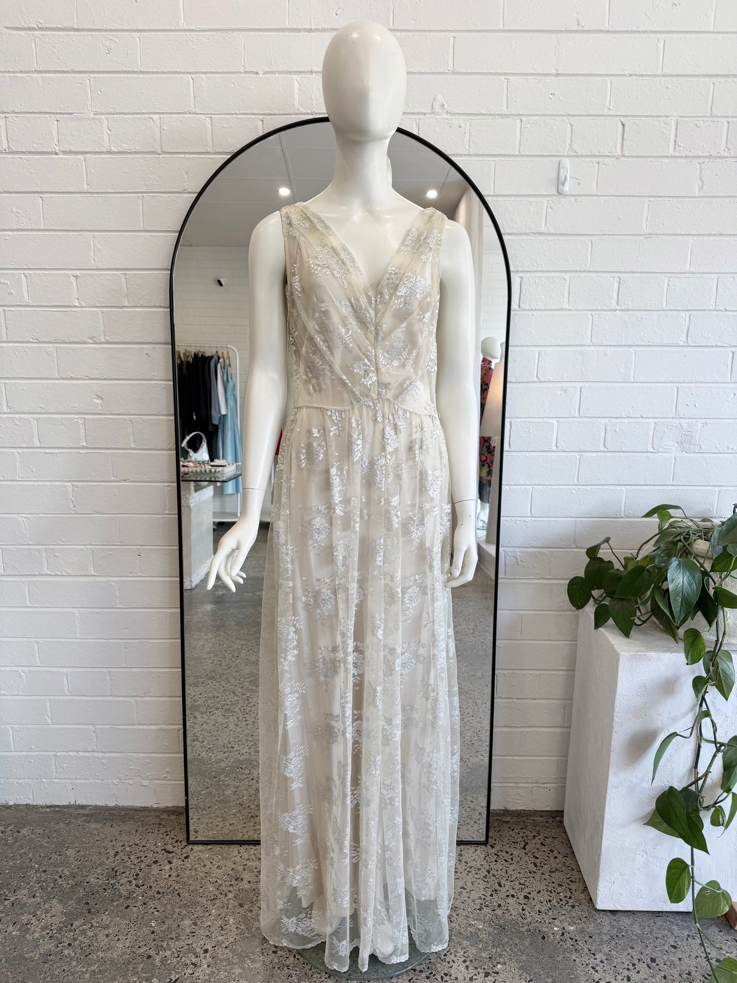 Moss & Spy Grace Gown - Size 12