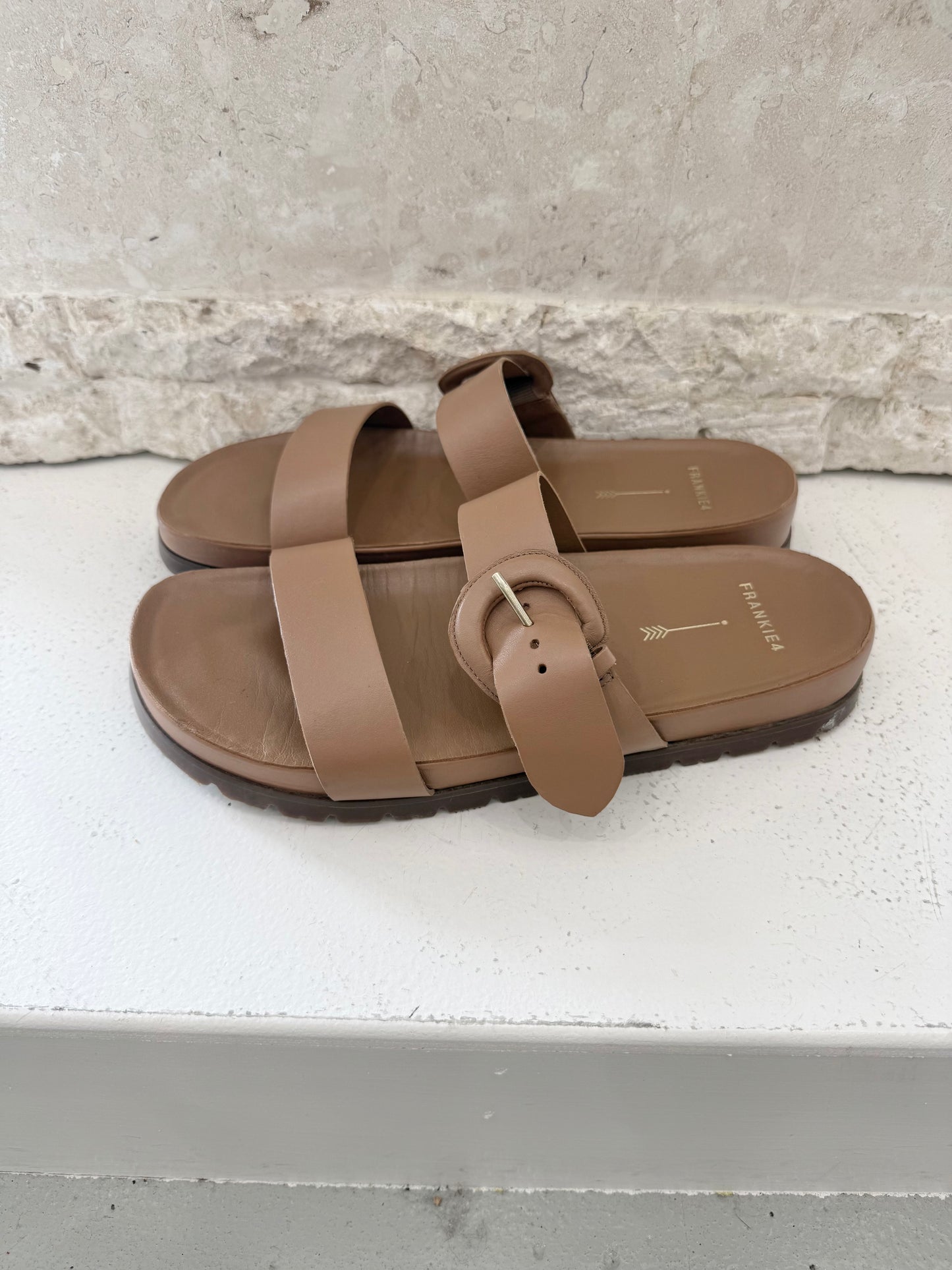 Frankie 4 Tan Tyla Slides - Size 9