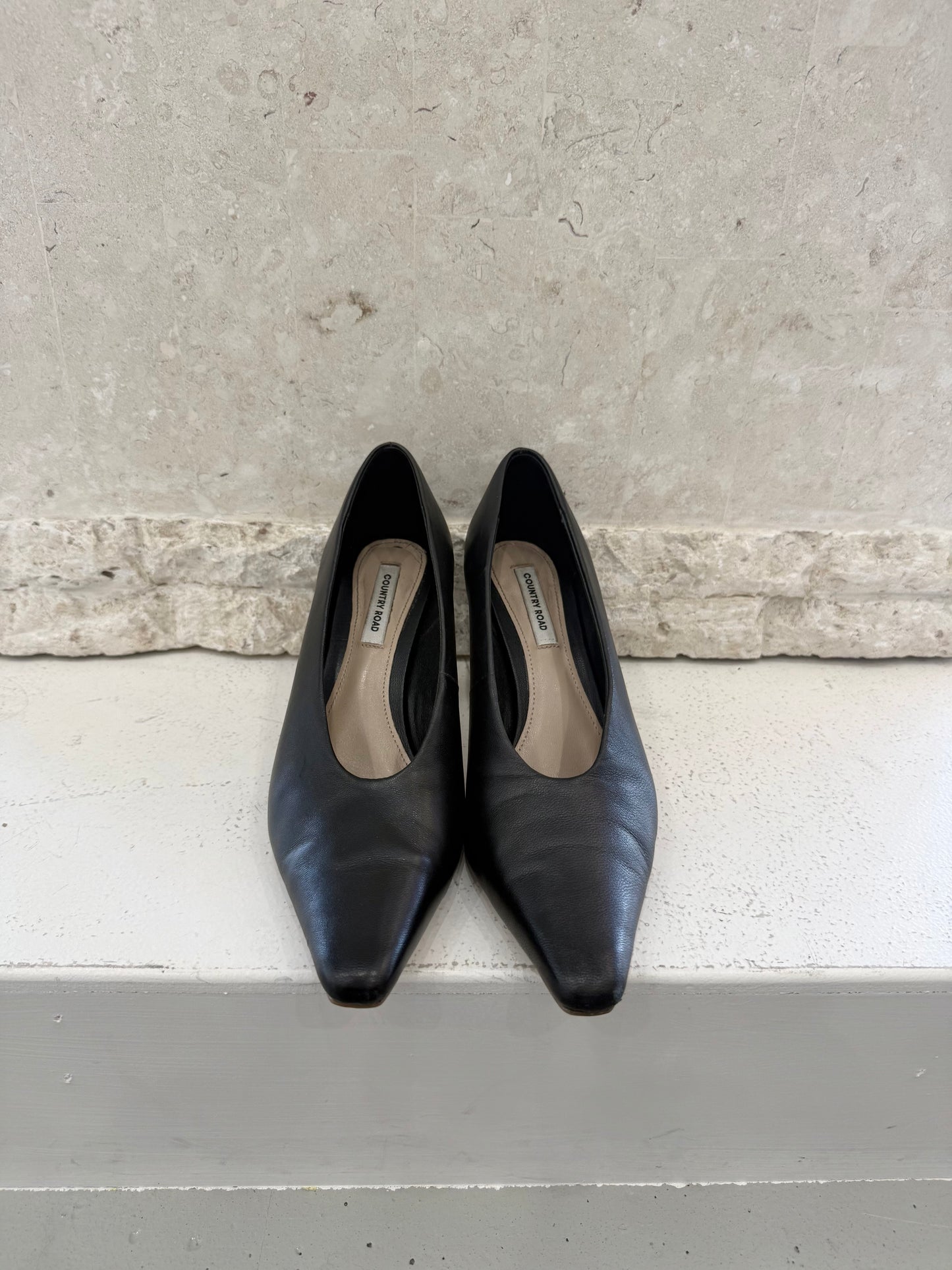 Country Road Davina Black Leather Heel - Size 38