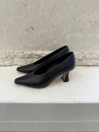 Country Road Davina Black Leather Heel - Size 38