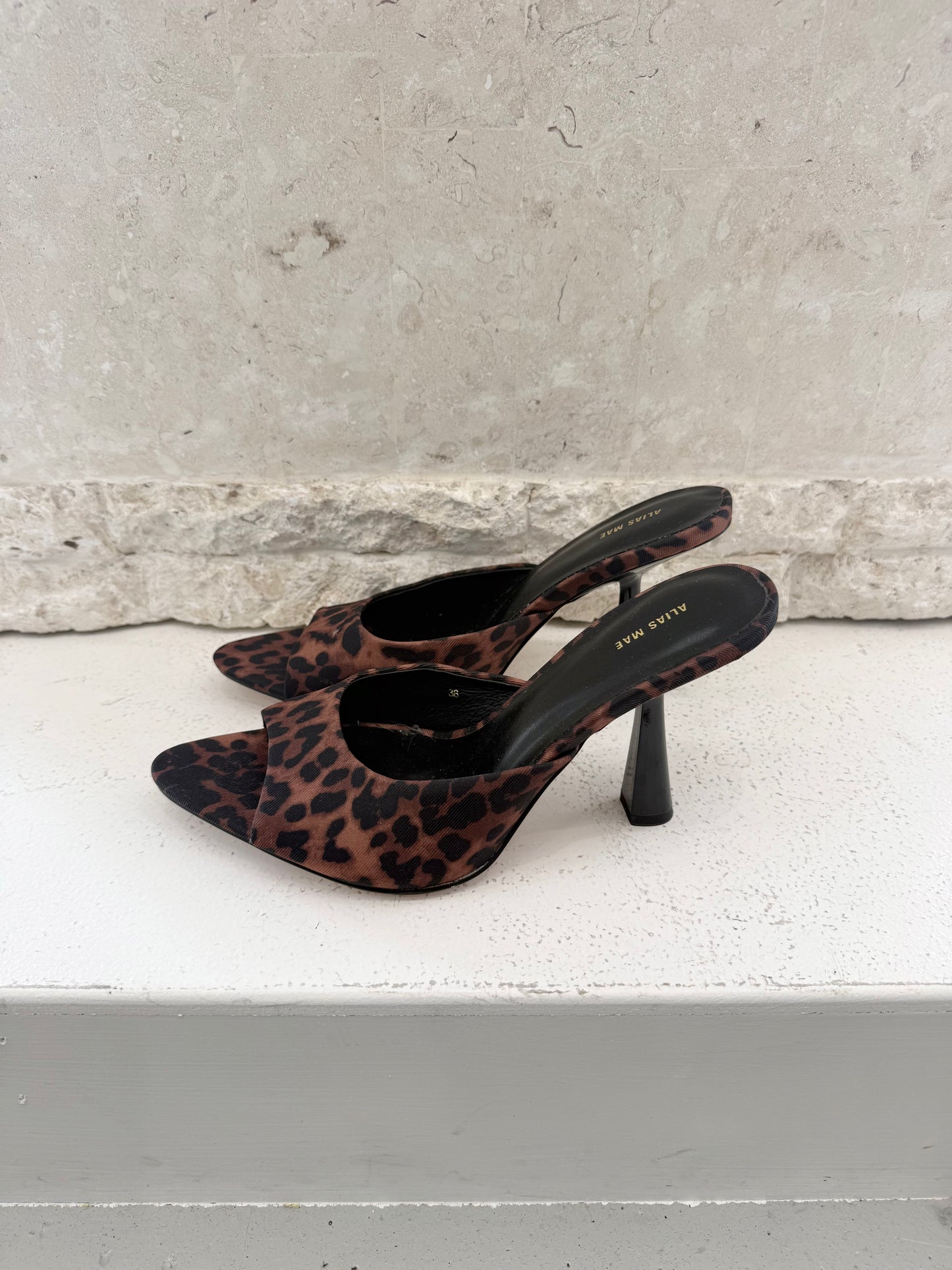 Alias Mae Brown Leopard Print Mules - Size 38 - Pre-Loved Geelong