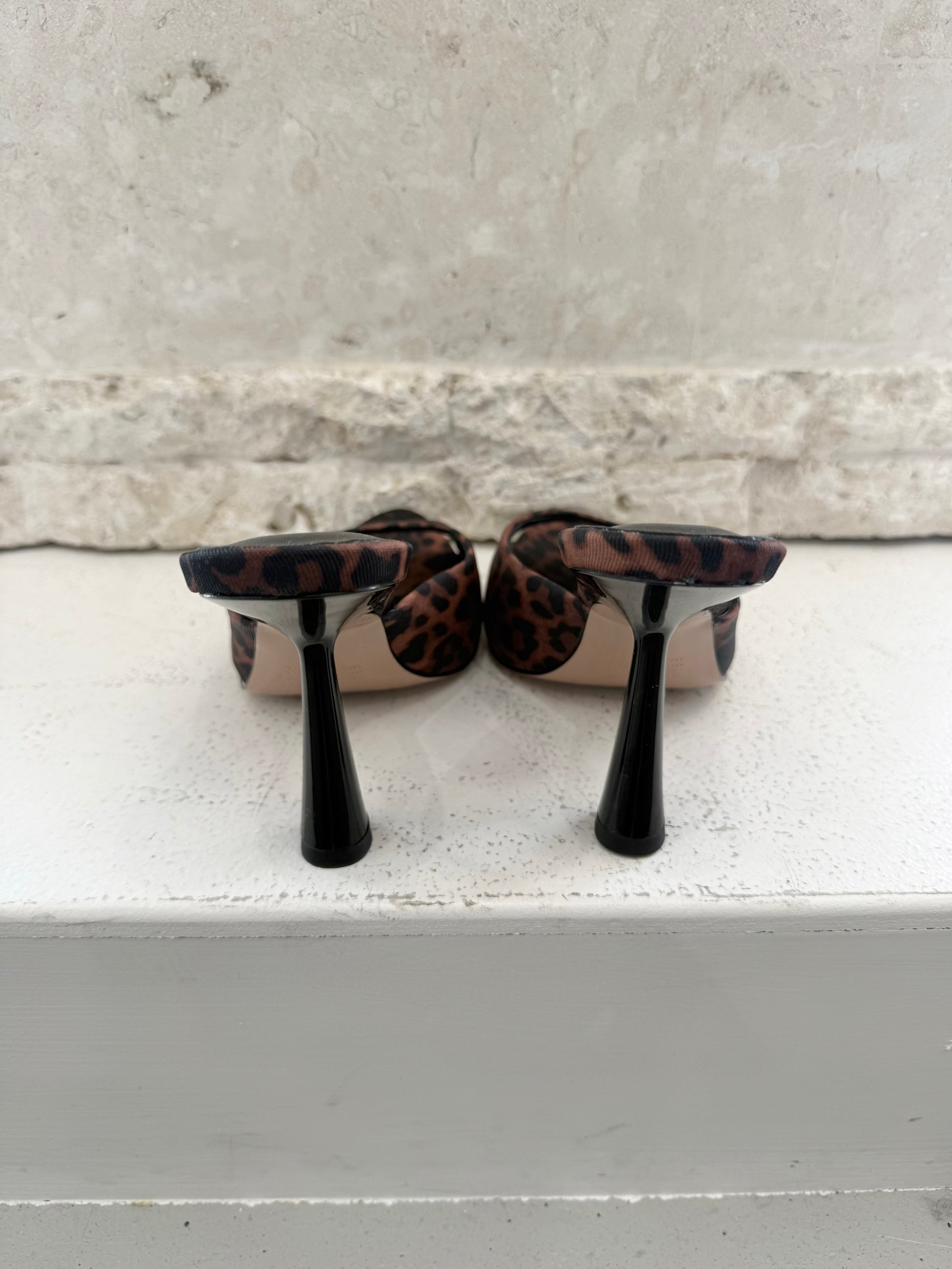 Alias Mae Brown Leopard Print Mules - Size 38 - Pre-Loved Geelong