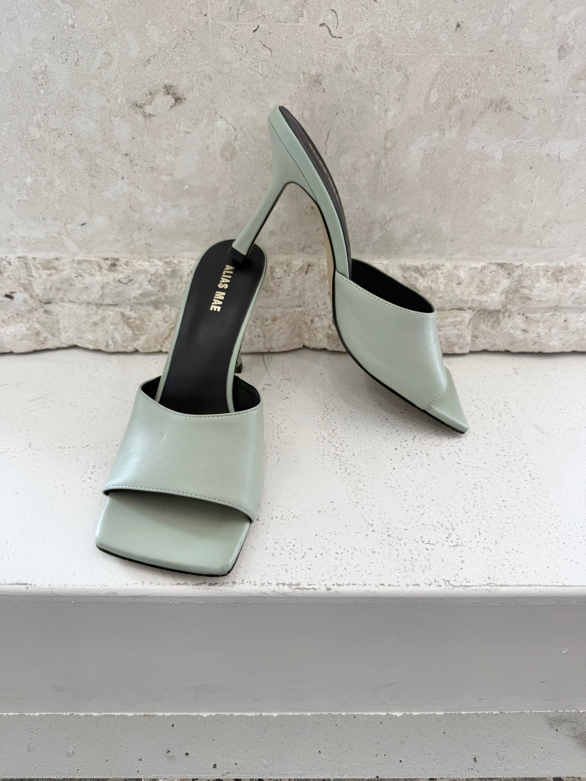Alias Mae Sage Green Leni Leather Mules - Size 39 - Pre-Loved Geelong