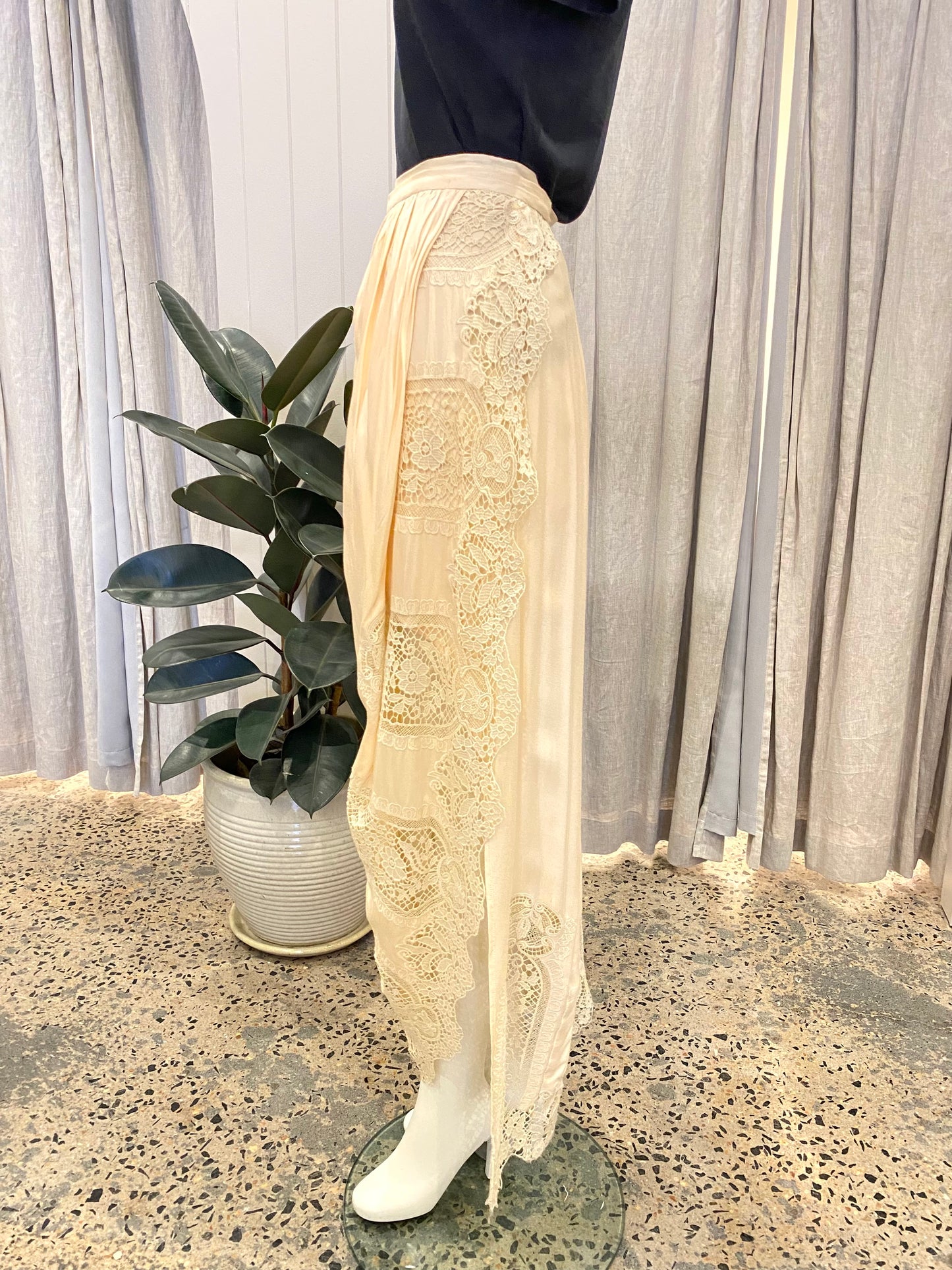 The Jetset Diaries Lace Panel Skirt - Size Small