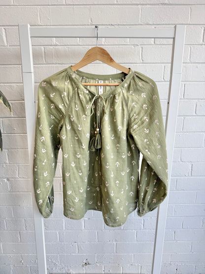 Kivari Sage Green Floral Boho Blouse - Size 8