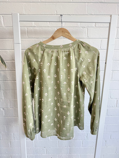 Kivari Sage Green Floral Boho Blouse - Size 8