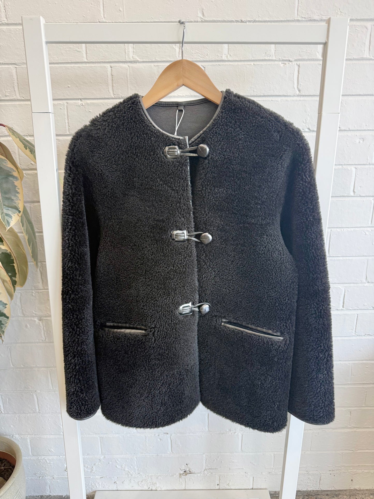 Mango Cropped Teddy Jacket in Black - Size 8/10