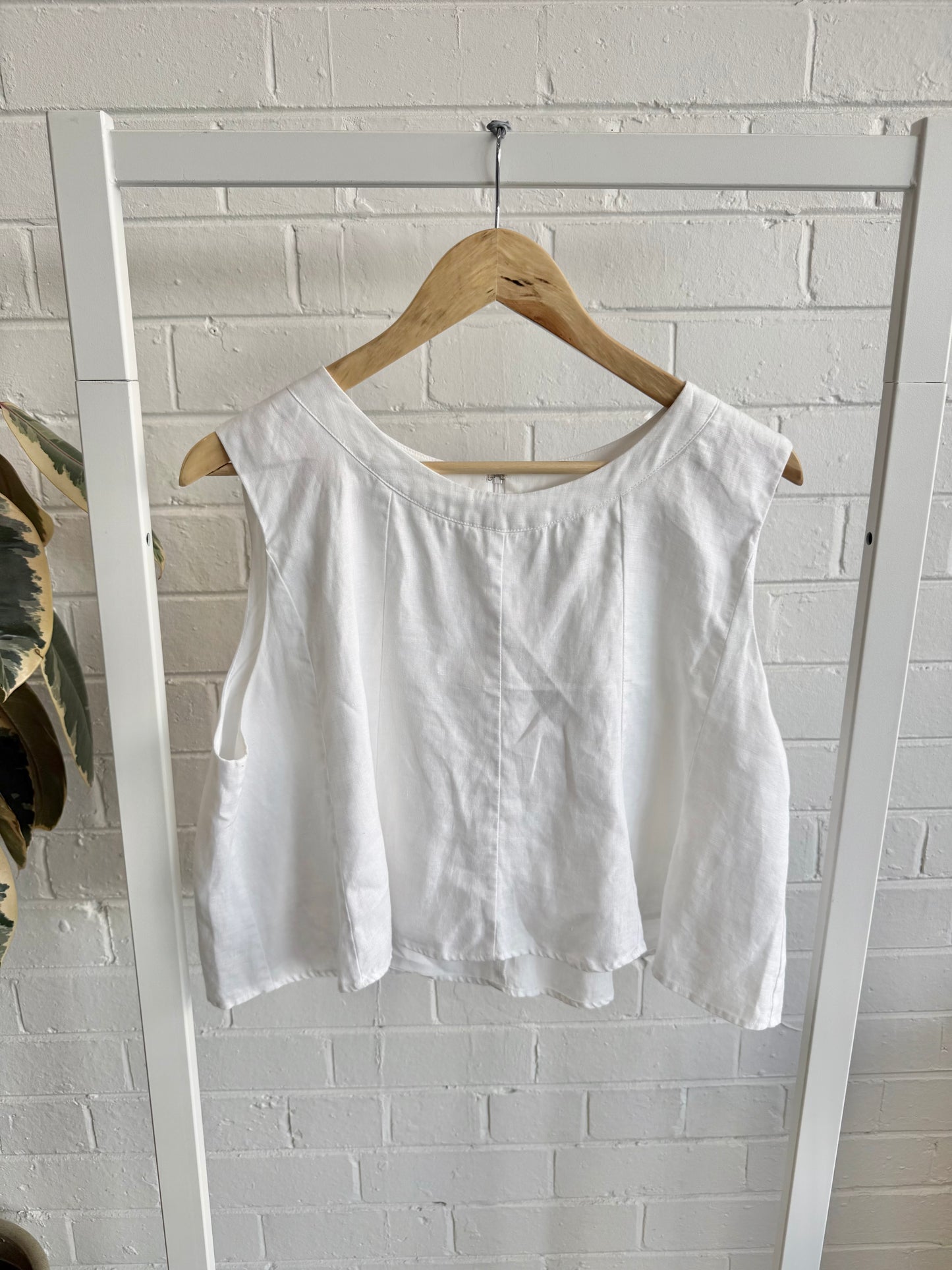 Dissh White Linen Sleeveless Top - Size 12