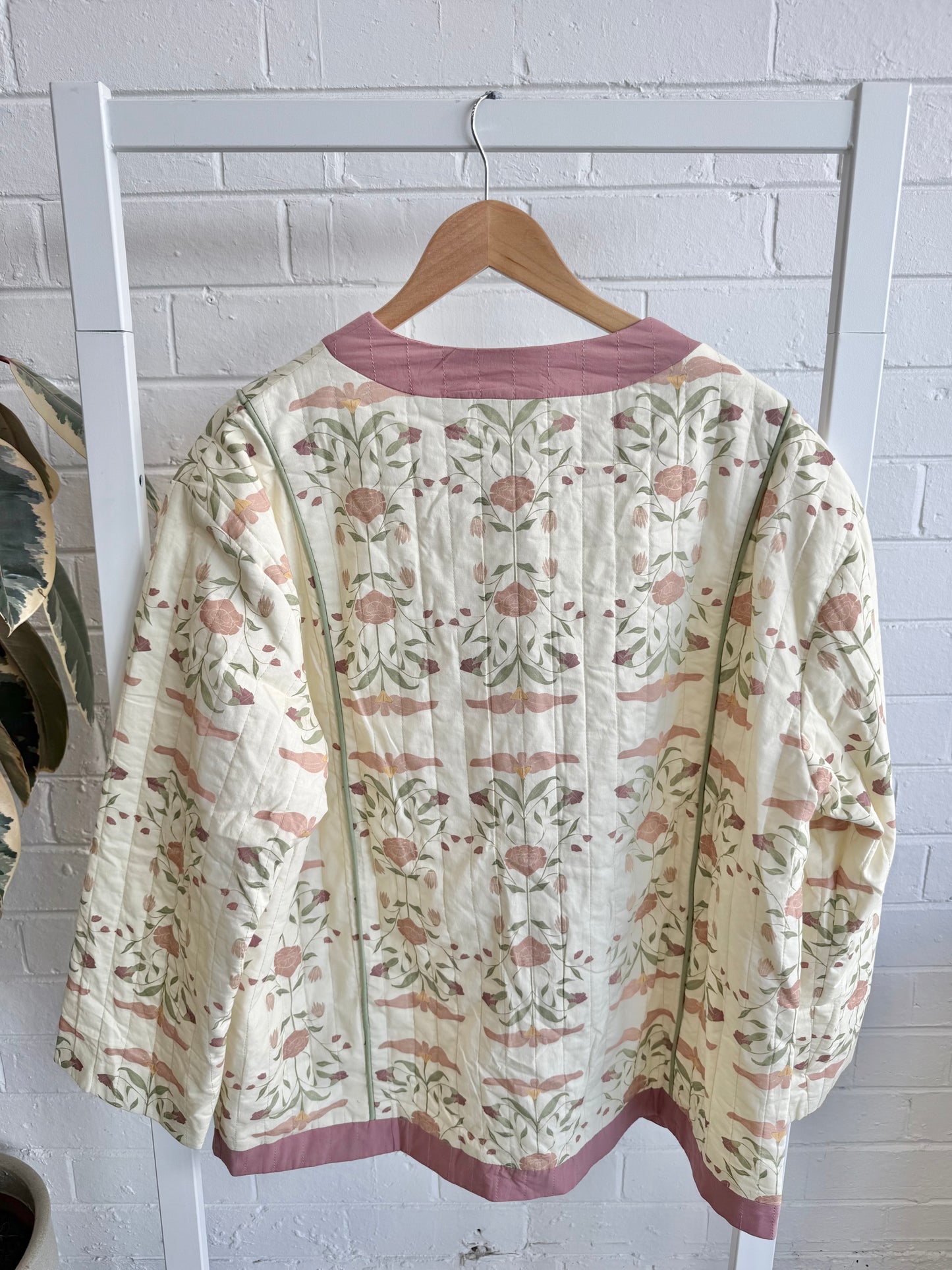 Vrg Grl Floral Quilted Jacket - Size 14