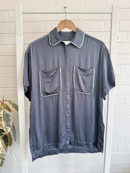 Shona Joy Shae Contrast Short Sleeve Relaxed Shirt in Navy - Size 8