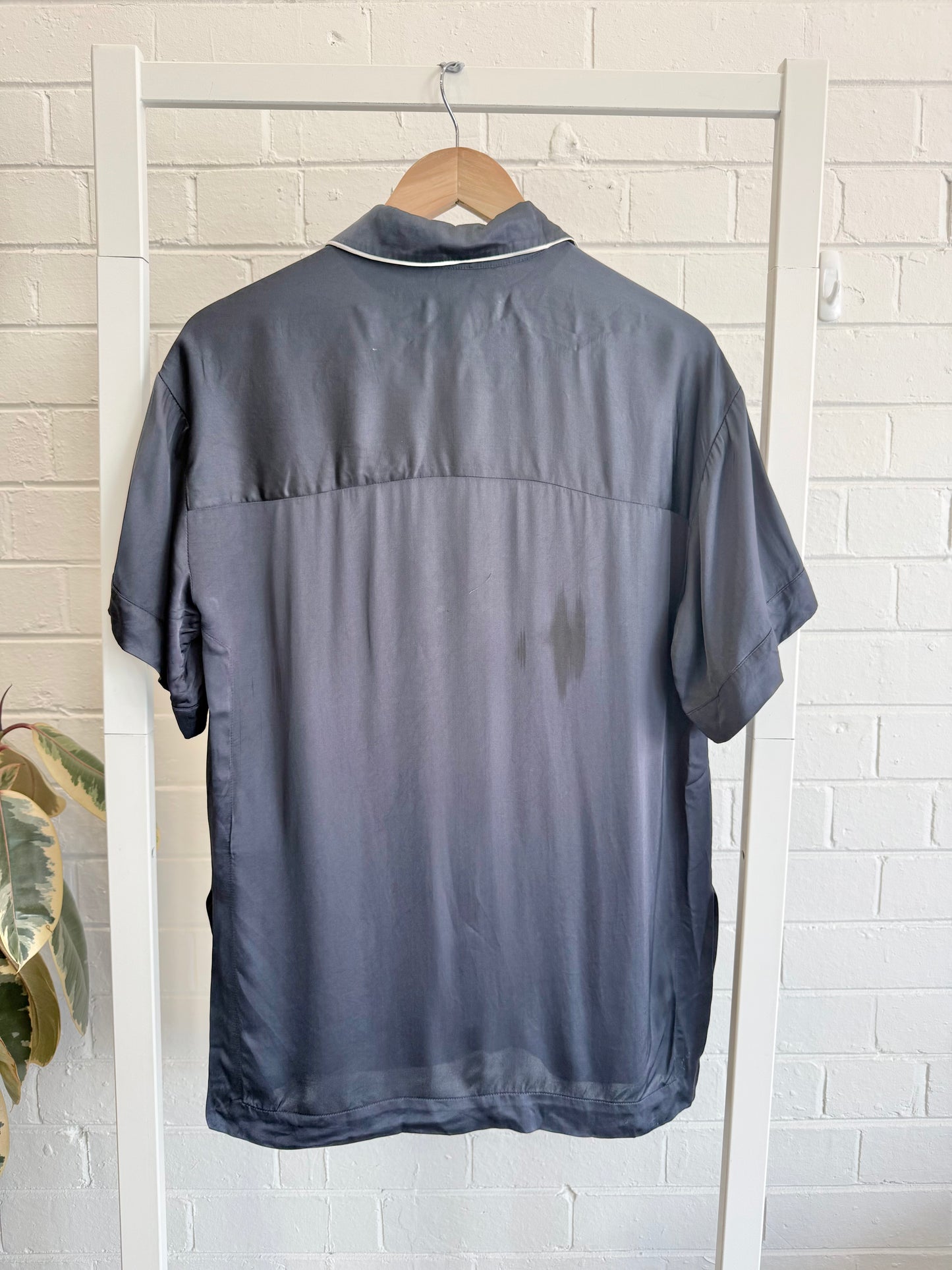 Shona Joy Shae Contrast Short Sleeve Relaxed Shirt in Navy - Size 8
