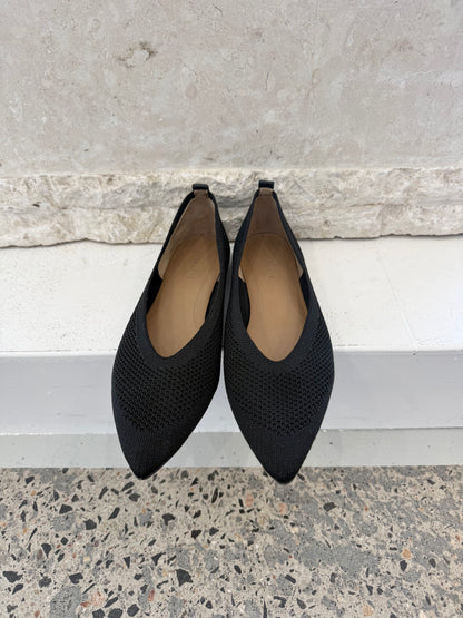 Everlane Black Mesh Pointed Flats - Size 9.5