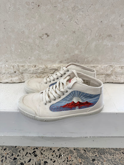 Spring Court M2 Land Sneakers - Size 39