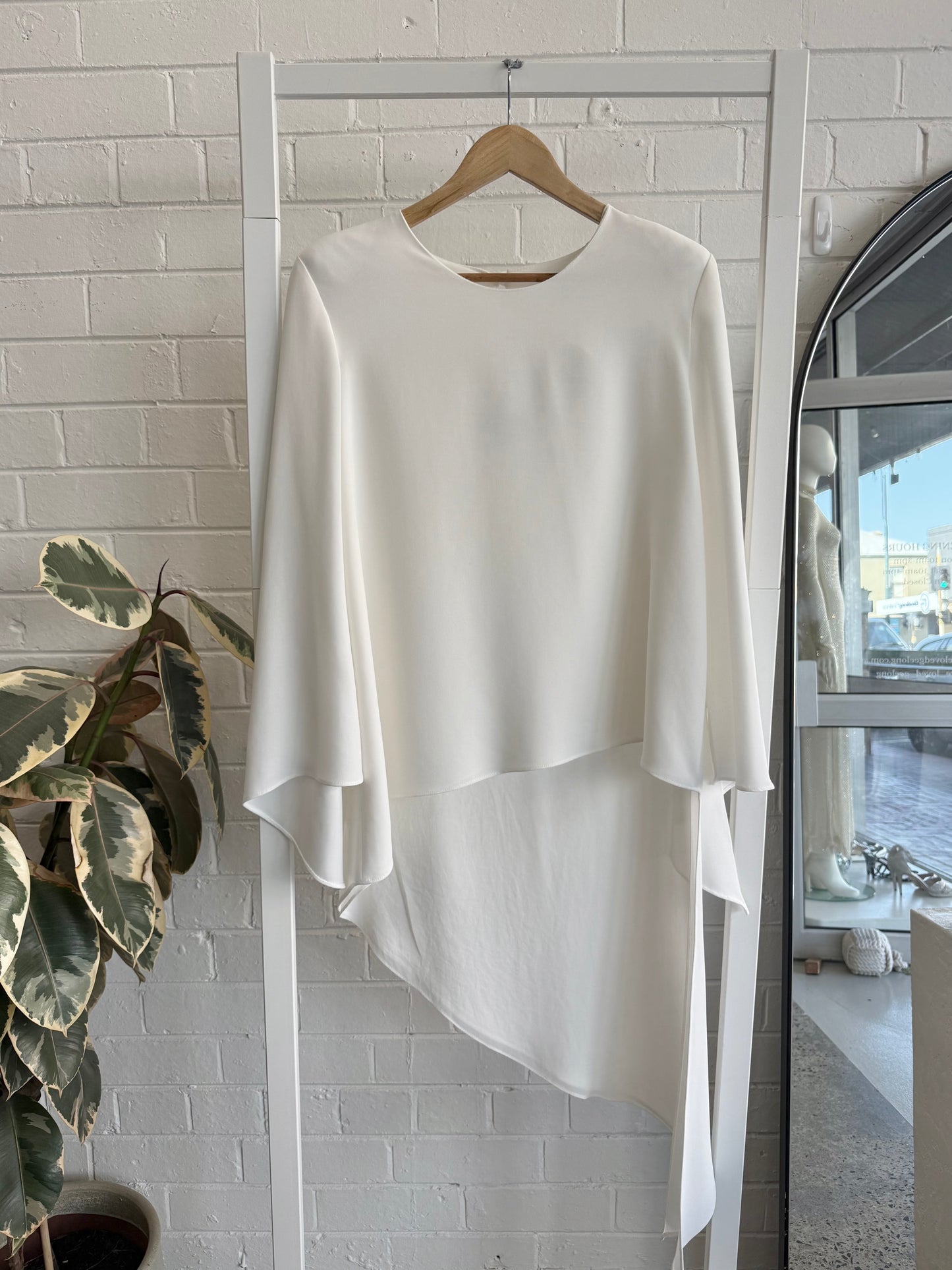 Carla Zampatti White Serenity Top - Size 12
