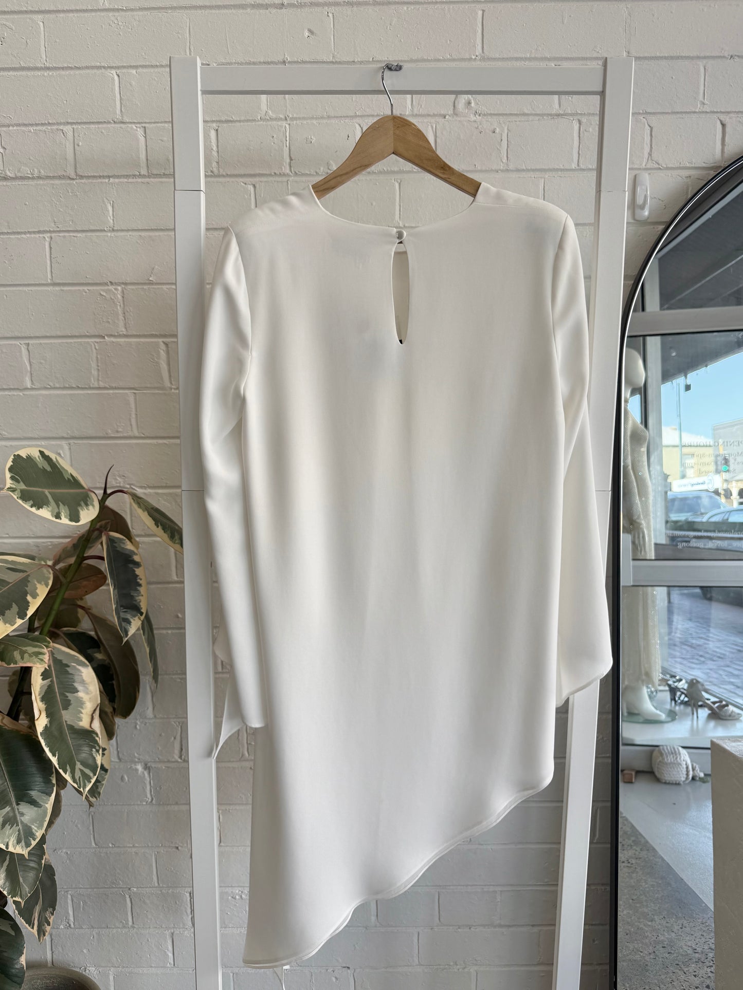 Carla Zampatti White Serenity Top - Size 12
