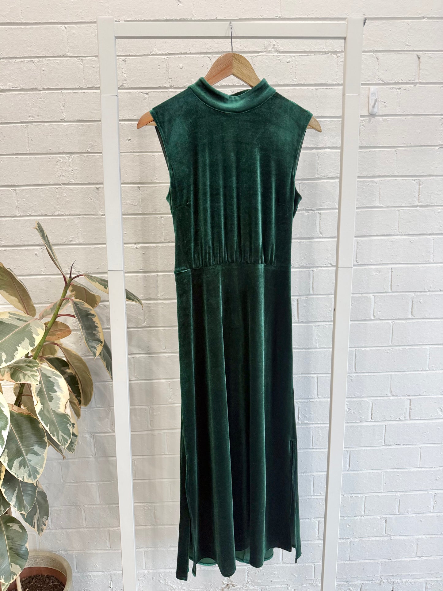 Warehouse Emerald Green Velvet Sleeveless Midi Dress - Size 10