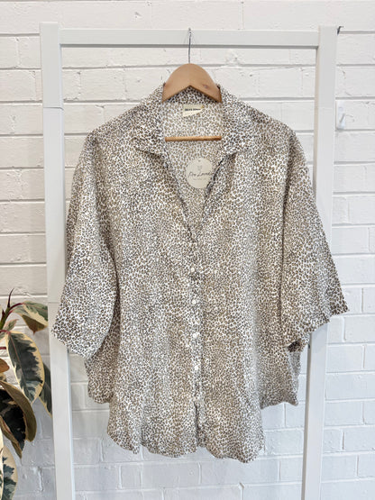 Zulu and Zephyr Micro Leopard Tie Shirt - Size 10