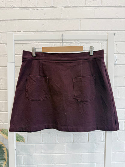Kuwaii Burgundy A line Mini Skirt With Pockets - Size 16