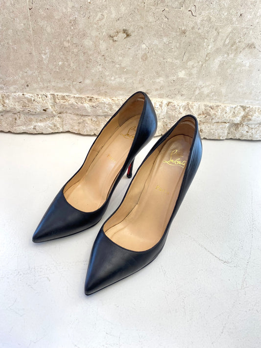 Christian Louboutin Apostrophy Pumps - Size 37.5