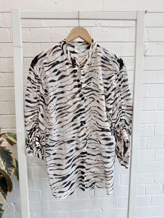Husk Animal Print Palomo Cotton Shirt  - Size 8