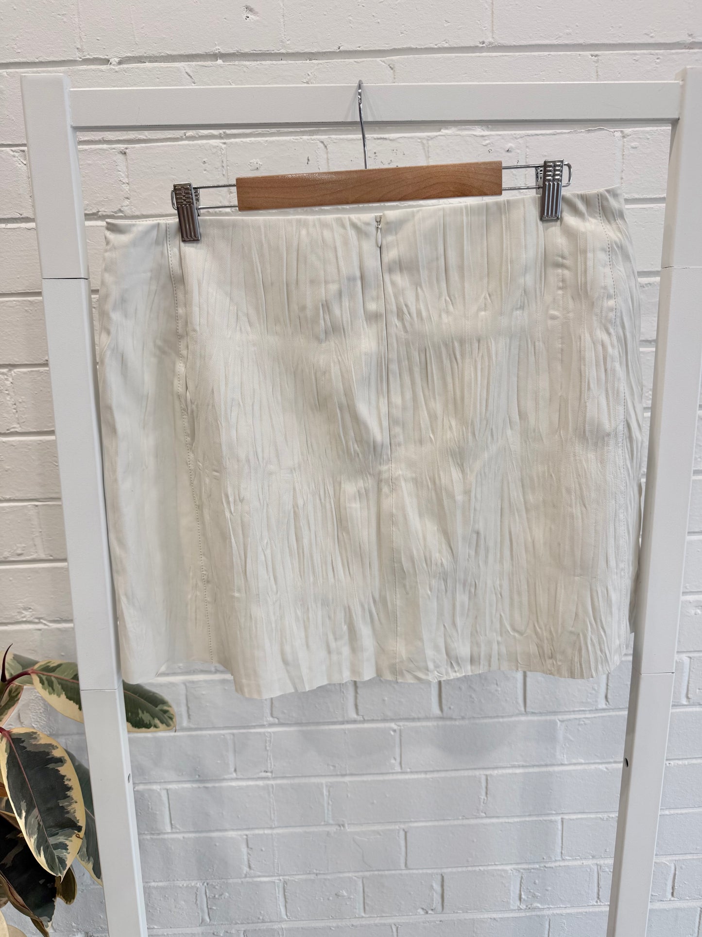 Ena Pelly Vintage White Hazel Leather Mini Skirt - Size 16