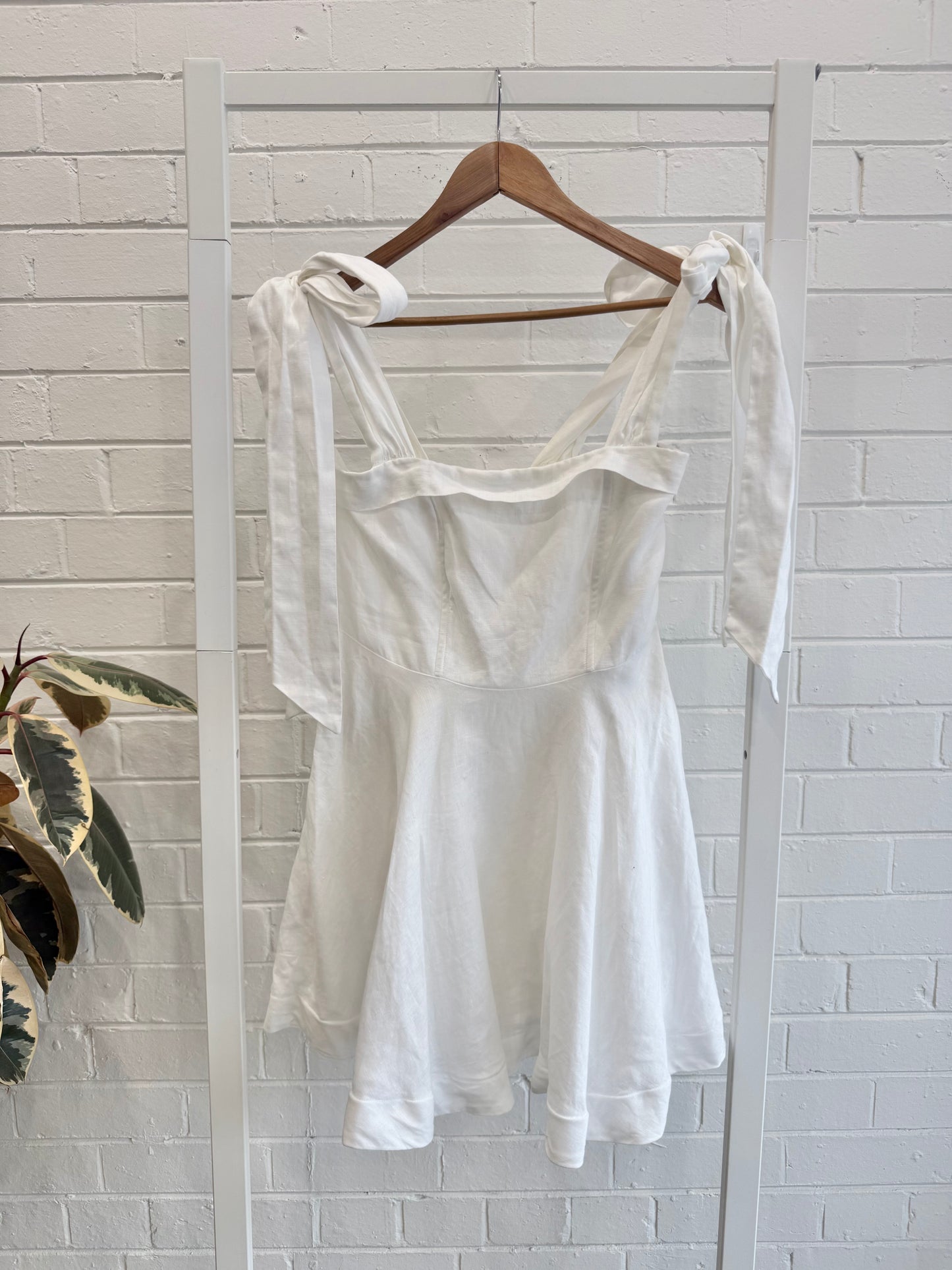 Dissh Aisle White Linen Dress - Size 10