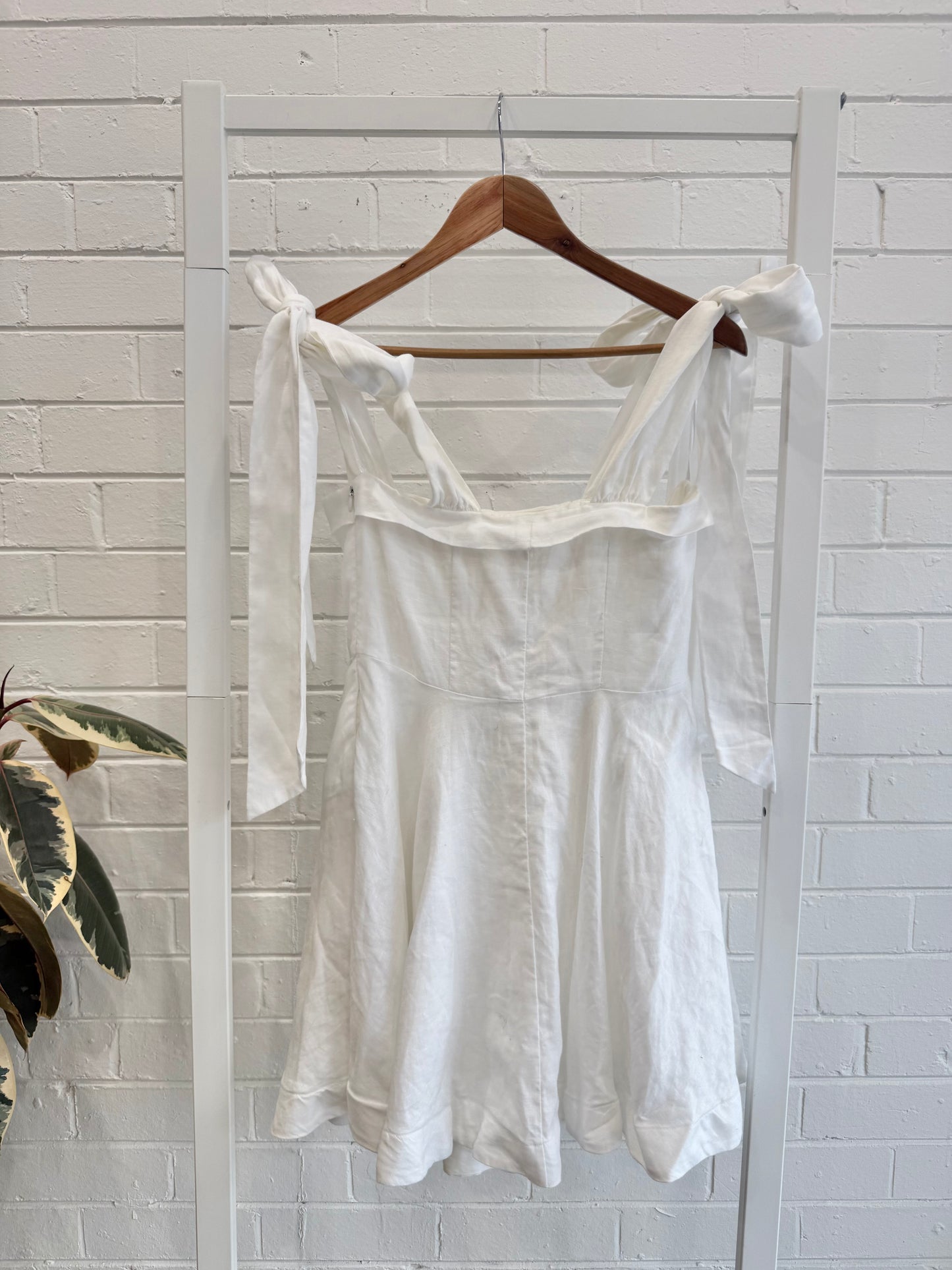 Dissh Aisle White Linen Dress - Size 10