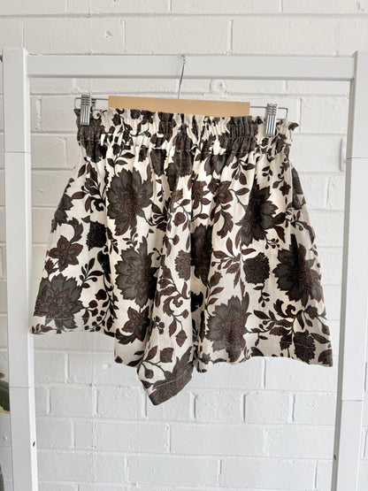 Morton Mac Lora Flared Linen Shorts — Brown Floral - Size L