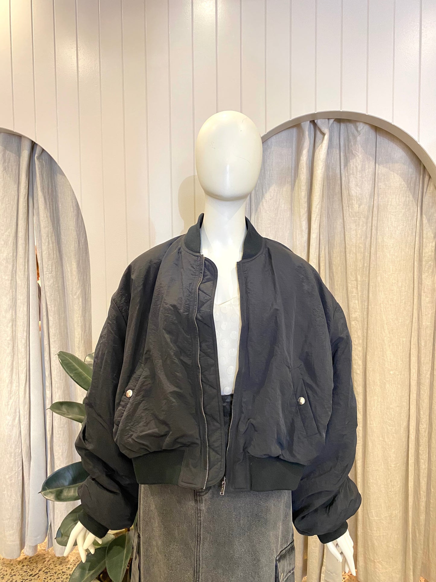 Ena Pelly Lulu Bomber jacket Black - Size 16