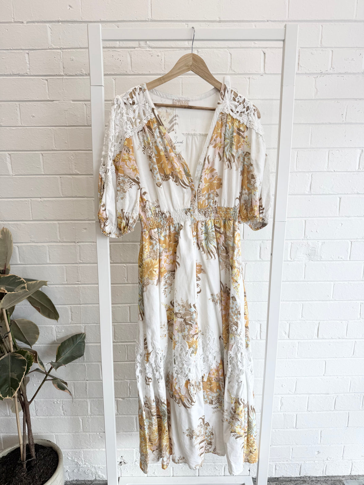 by TiMo Linen V Neck Dress in Amore Print - Size 10