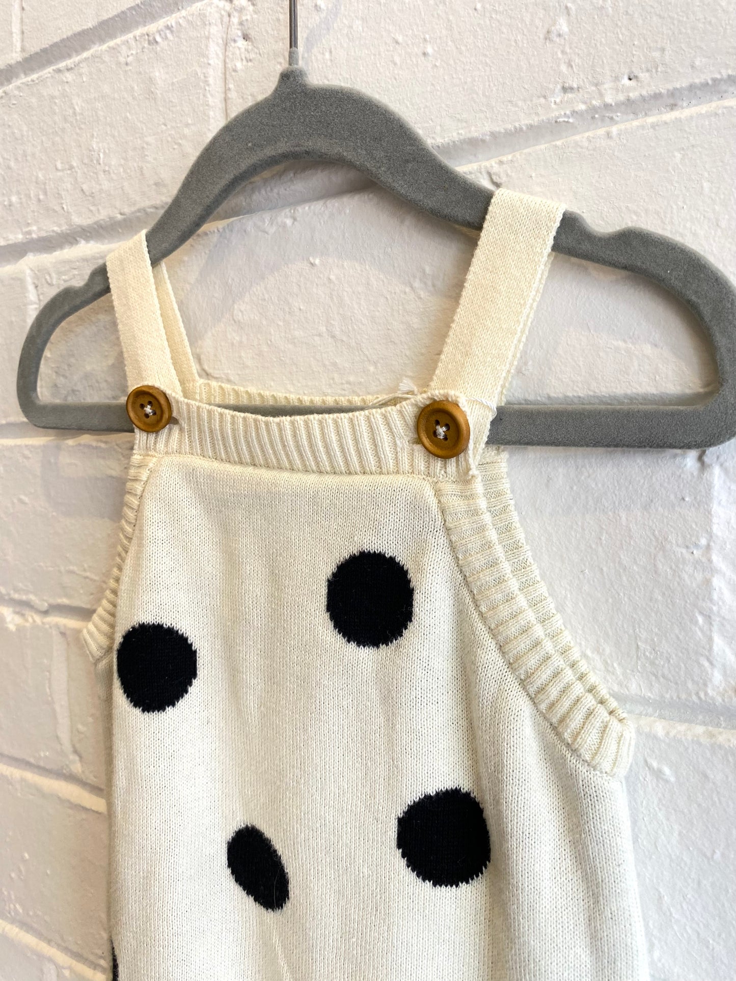 Mainn and co polka dot knit onesie - size 12m