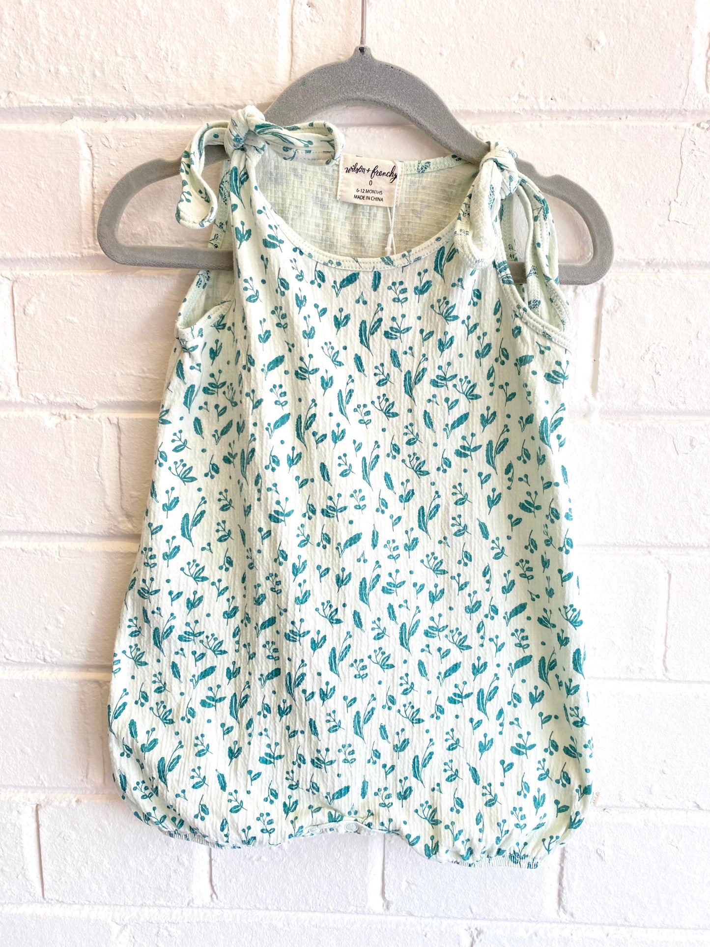 Wilson and Frenchy Green leaf growsuit - Size 0