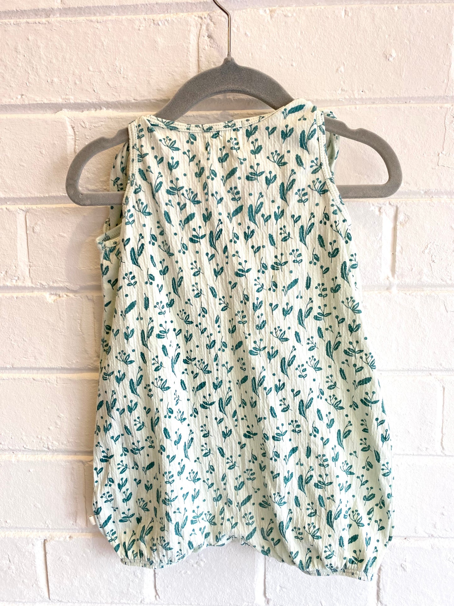 Wilson and Frenchy Green leaf growsuit - Size 0